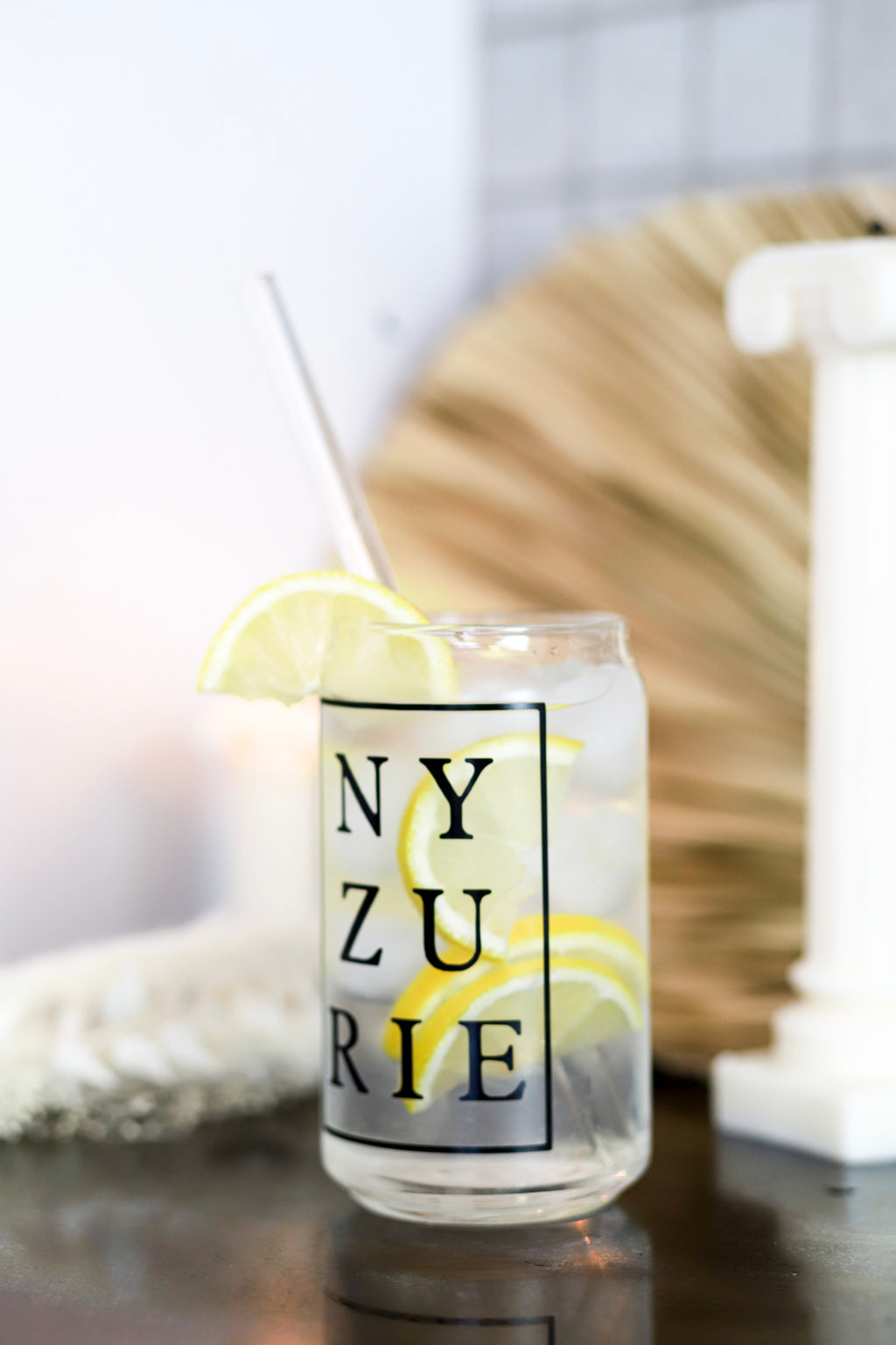 Nyzurie glass
